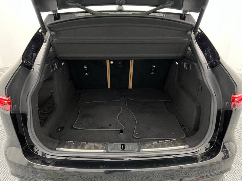 2022 Jaguar F-PACE P250 S