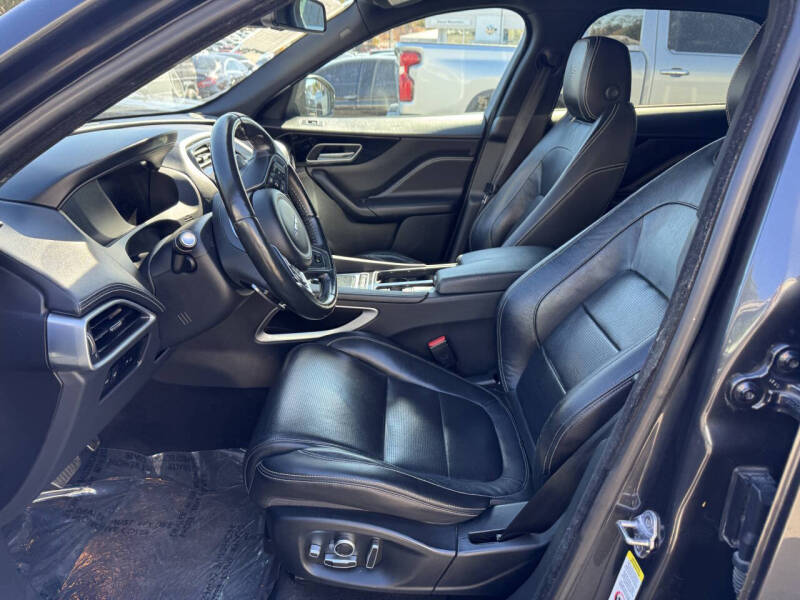 2018 Jaguar F-PACE S