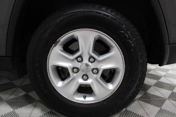 2017 Jeep Grand Cherokee Laredo