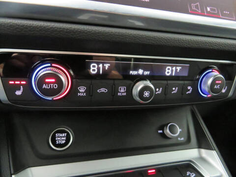 2021 Audi Q3 quattro S line Prem Plus 45 TFSI