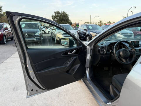 2015 Mazda MAZDA3 i Sport