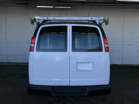 2018 Chevrolet Express 2500