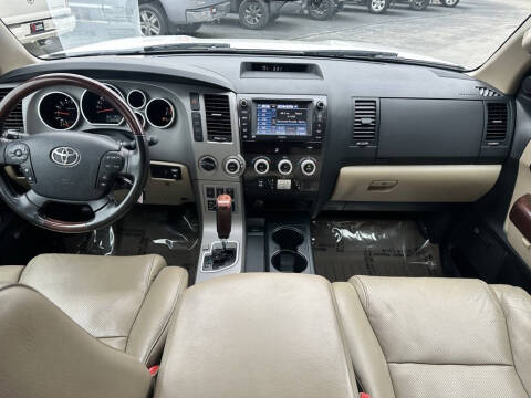 2013 Toyota Sequoia Platinum