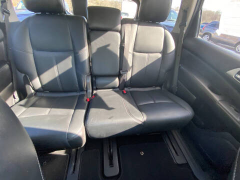 2013 Nissan Pathfinder SV