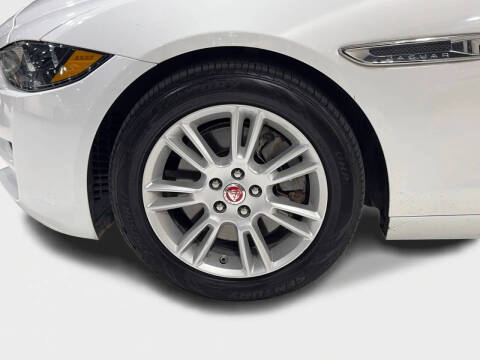 2018 Jaguar XE 25t Premium