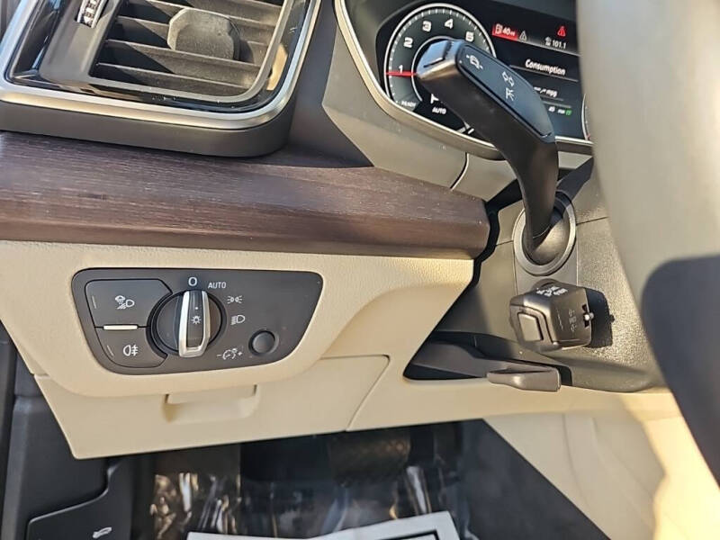 2021 Audi Q5 quattro Premium Plus 45 TFSI