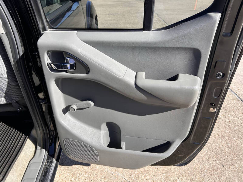 2017 Nissan Frontier S