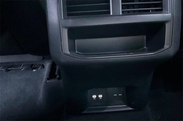 2022 Volkswagen Atlas Cross Sport V6 SEL R-Line 4Motion