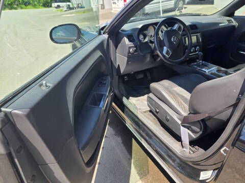 2012 Dodge Challenger SXT