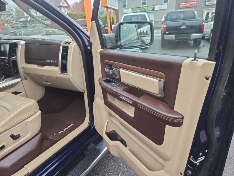 2015 RAM 1500 Laramie