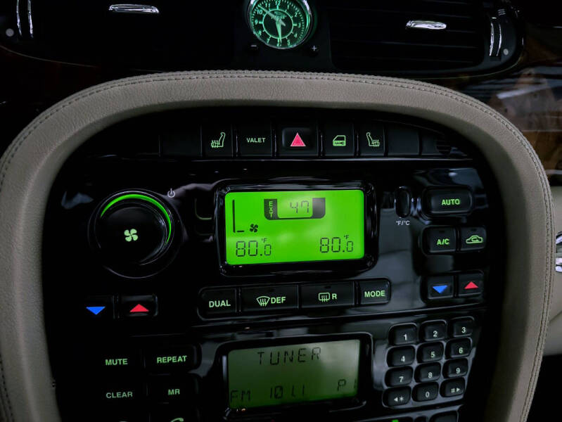 2005 Jaguar XJ-Series XJ8 L