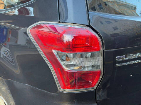 2014 Subaru Forester 2.5i