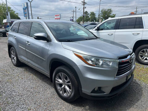 2016 Toyota Highlander LE