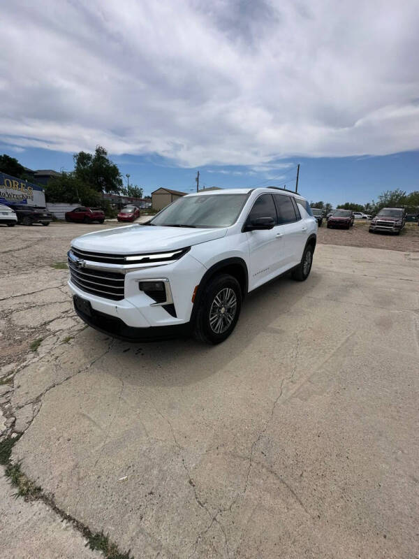 2024 Chevrolet Traverse LT