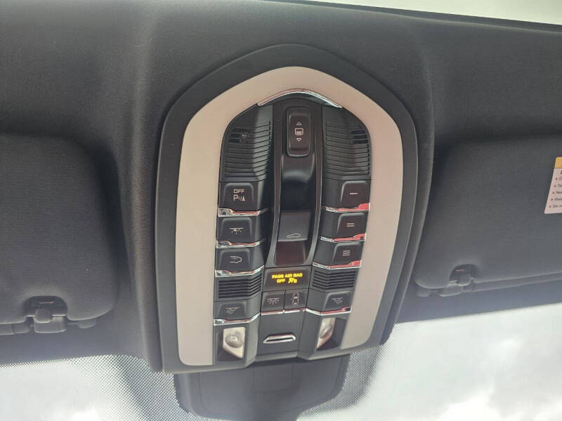 2017 Porsche Cayenne S