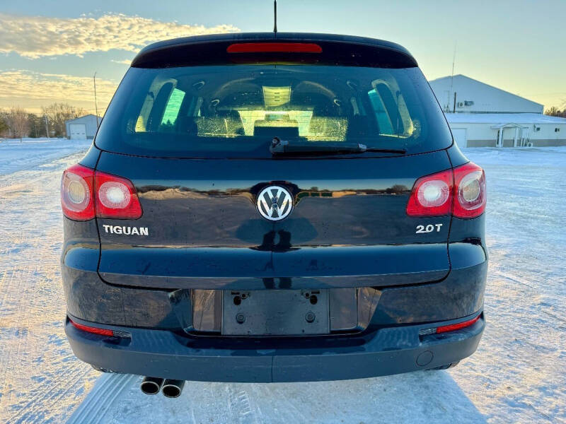 2011 Volkswagen Tiguan SE