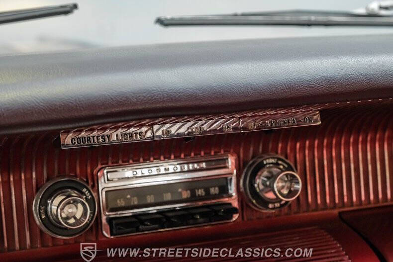 1961 Oldsmobile Starfire