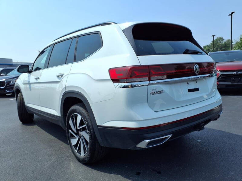 2025 Volkswagen Atlas SE