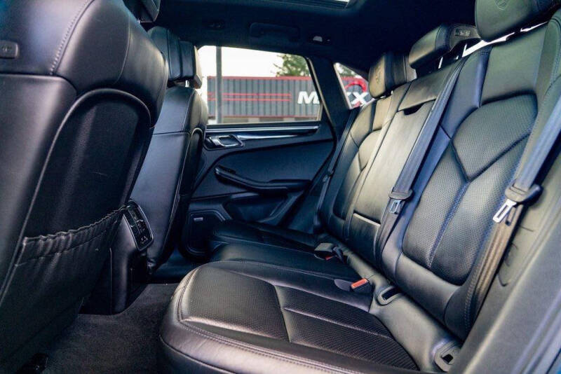 2017 Porsche Macan S