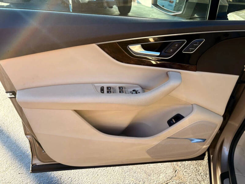 2019 Audi Q7 quattro Prestige 55 TFSI