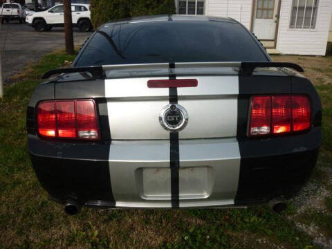 2006 Ford Mustang GT Deluxe