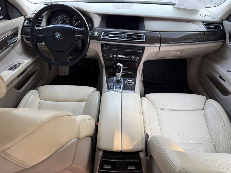 2009 BMW 7 Series 750Li