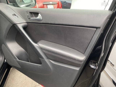 2017 Volkswagen Tiguan 2.0T Sport