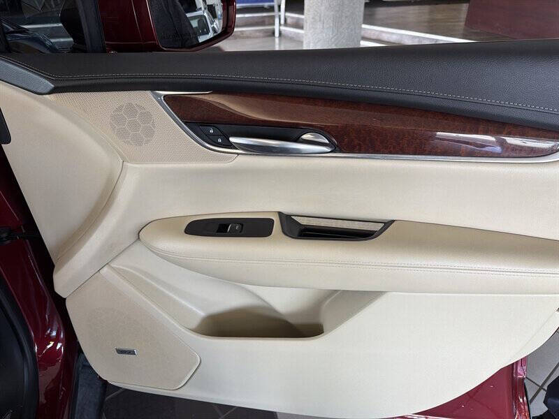 2017 Cadillac XT5 Premium Luxury