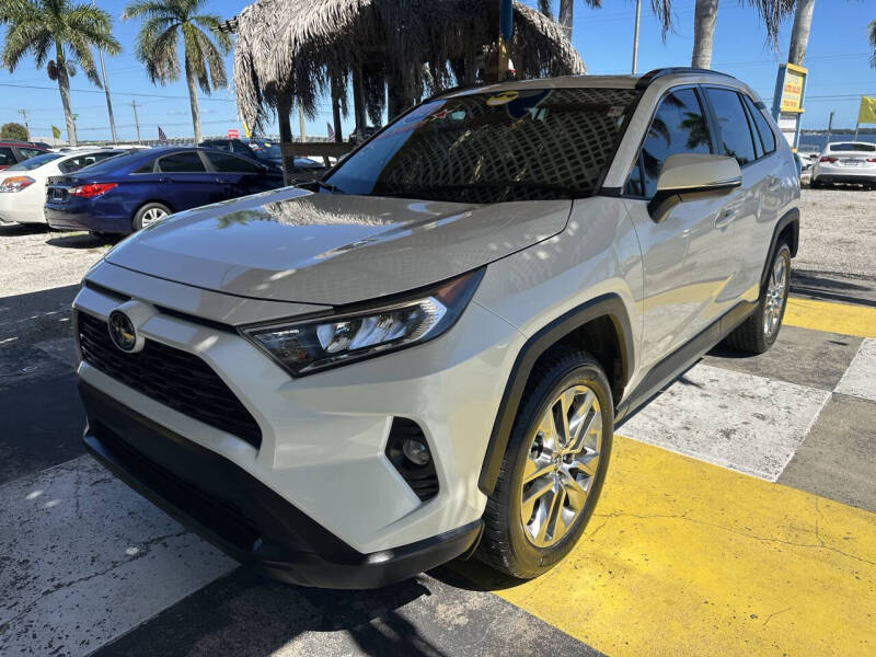 2021 Toyota RAV4 XLE Premium