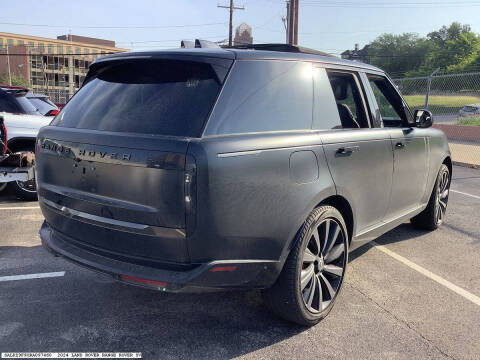 2024 Land Rover Range Rover P615 SV