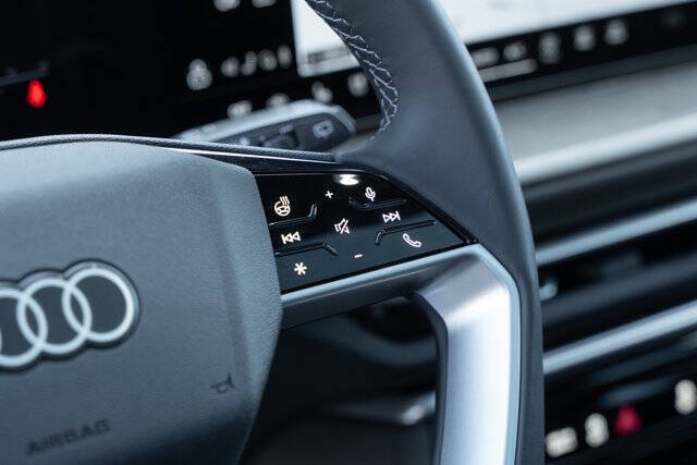 2025 Audi Q5 quattro Premium Plus TFSI