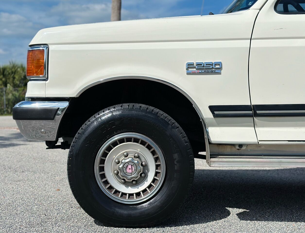 1990 Ford F-250 61