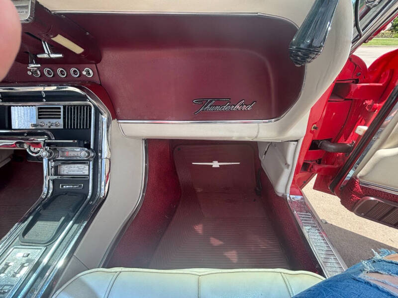 1966 Ford Thunderbird
