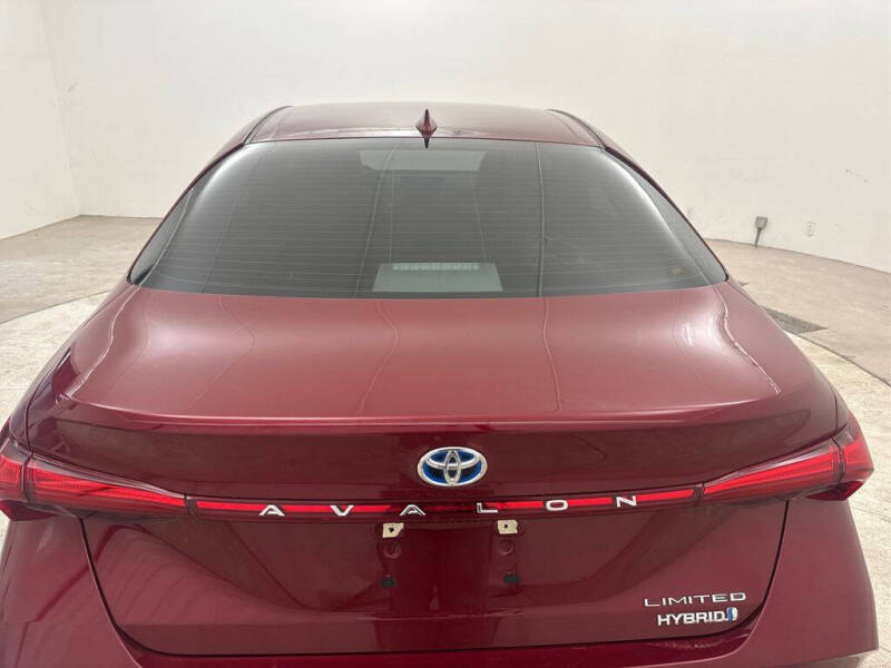 2019 Toyota Avalon Hybrid Limited