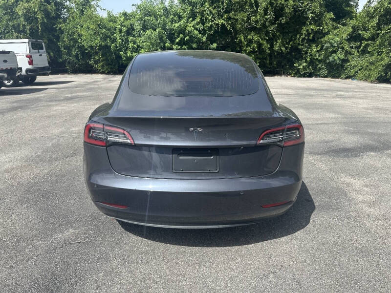 2019 Tesla Model 3 Mid Range