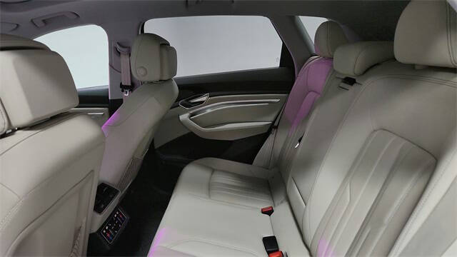 2024 Audi Q8 e-tron quattro Premium Plus