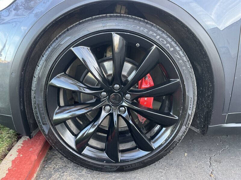 2016 Tesla Model X P90D