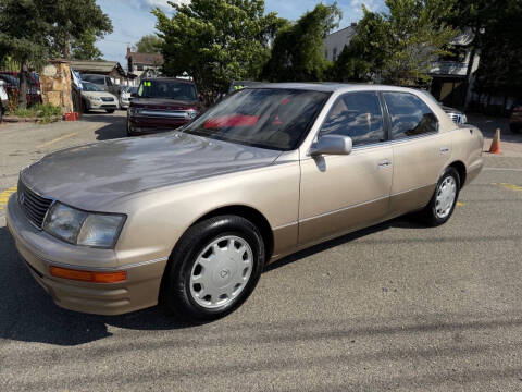 1997 Lexus LS 400