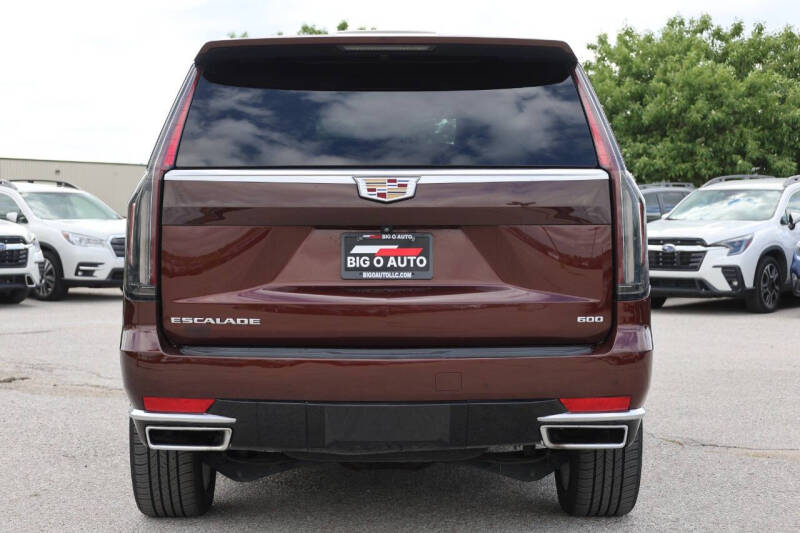 2023 Cadillac Escalade Luxury
