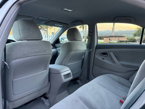 2011 Toyota Camry LE