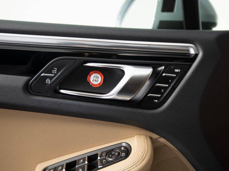2021 Porsche Macan