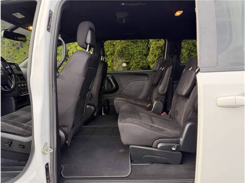 2019 Dodge Grand Caravan SE 35th Anniversary Edition