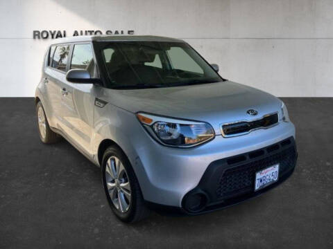 2015 Kia Soul +