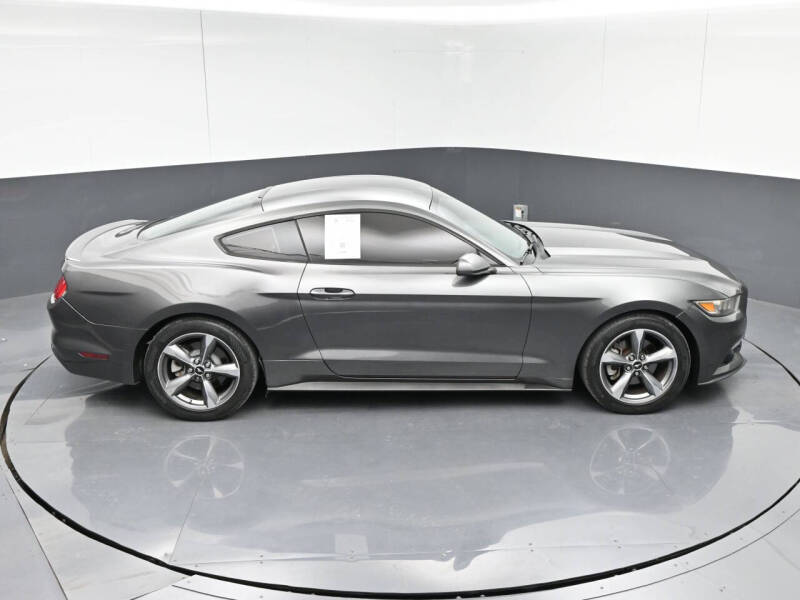 2016 Ford Mustang V6
