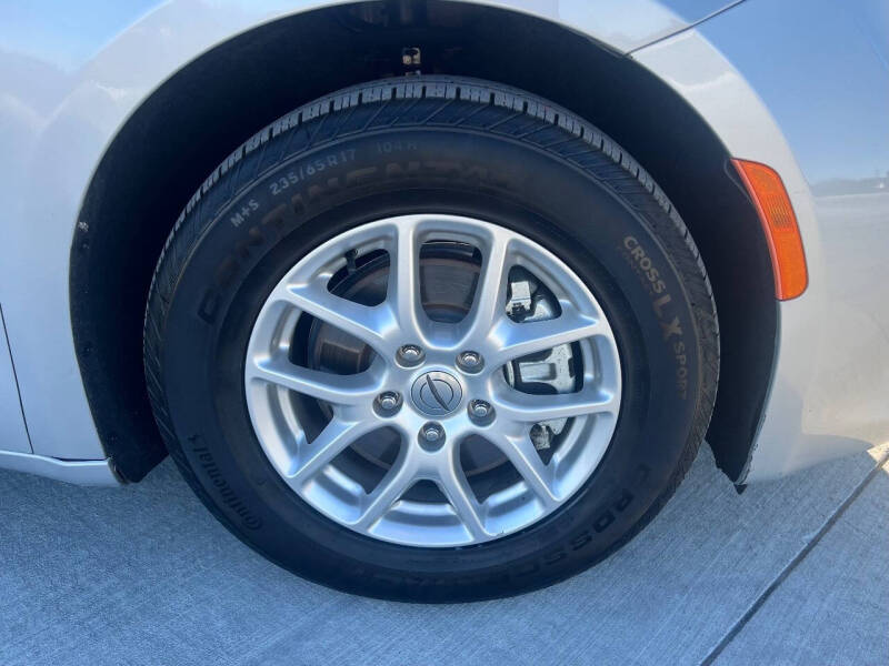 2022 Chrysler Voyager LX