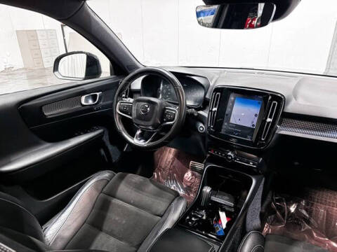 2020 Volvo XC40 T4 R-Design