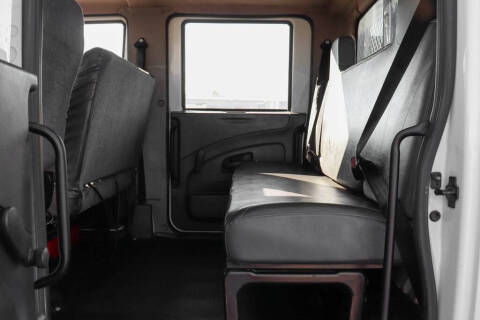 2018 International DuraStar 4300