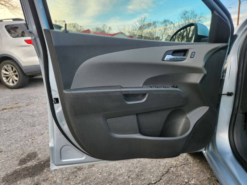 2017 Chevrolet Sonic LT Auto
