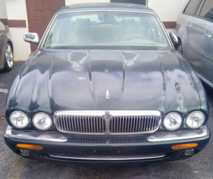 2000 Jaguar XJ-Series for sale at AUTO & GENERAL INC in Fort Lauderdale FL