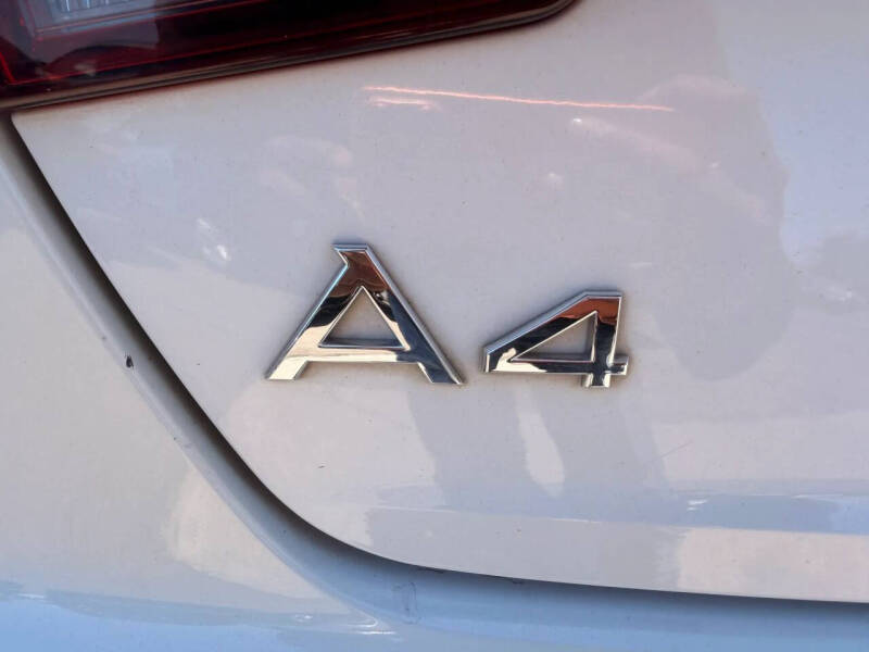 2017 Audi A4 2.0T quattro Premium Plus